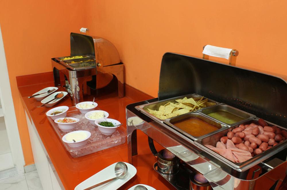 One Irapuato Hotel Kültér fotó