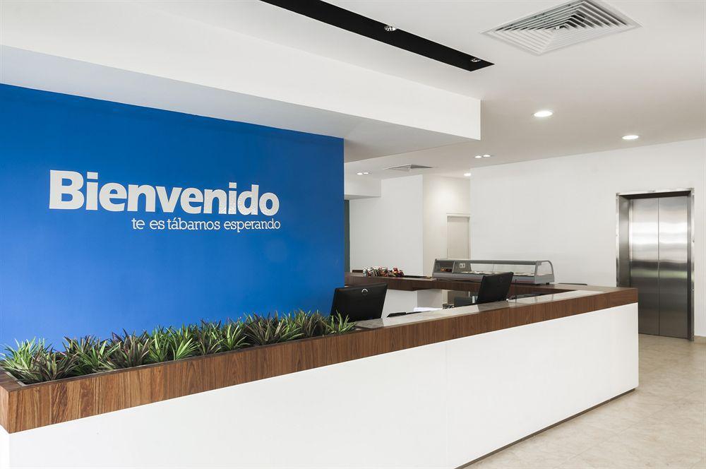 One Irapuato Hotel Kültér fotó
