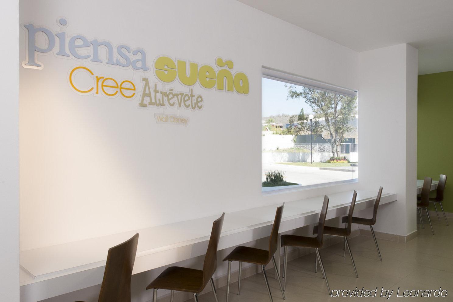 One Irapuato Hotel Kültér fotó
